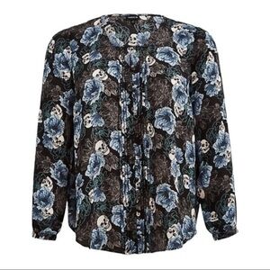 TORRID PINTUCK BLOUSE - GEORGETTE FLORAL SKULL BLACK
